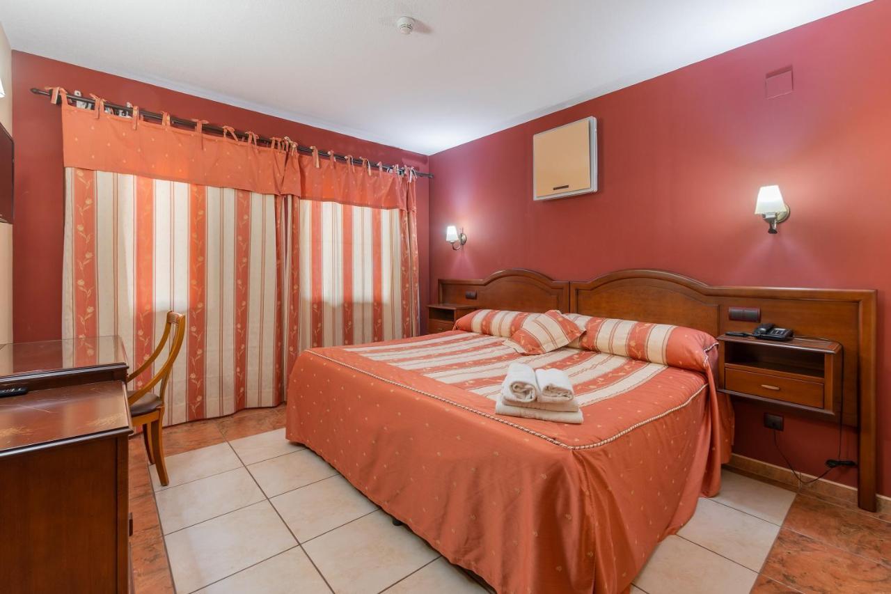 Hotel Puerta De Javalambre La Puebla De Valverde Εξωτερικό φωτογραφία