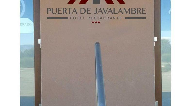 Hotel Puerta De Javalambre La Puebla De Valverde Εξωτερικό φωτογραφία