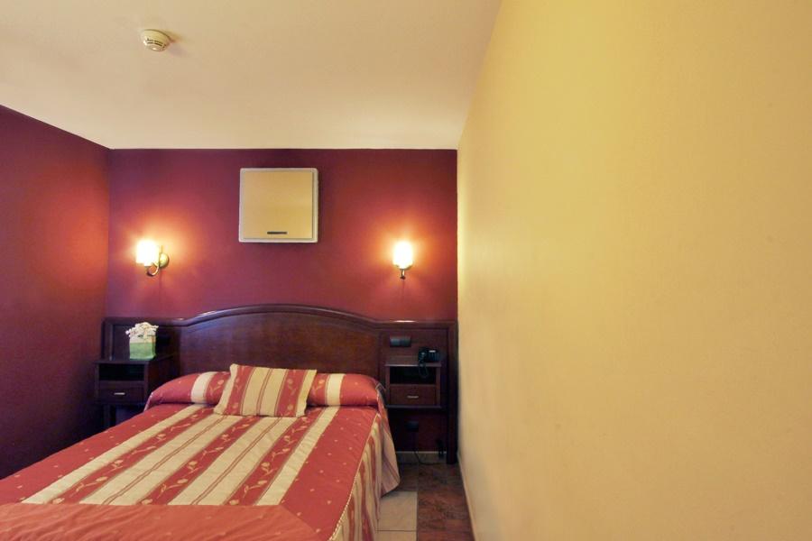 Hotel Puerta De Javalambre La Puebla De Valverde Εξωτερικό φωτογραφία
