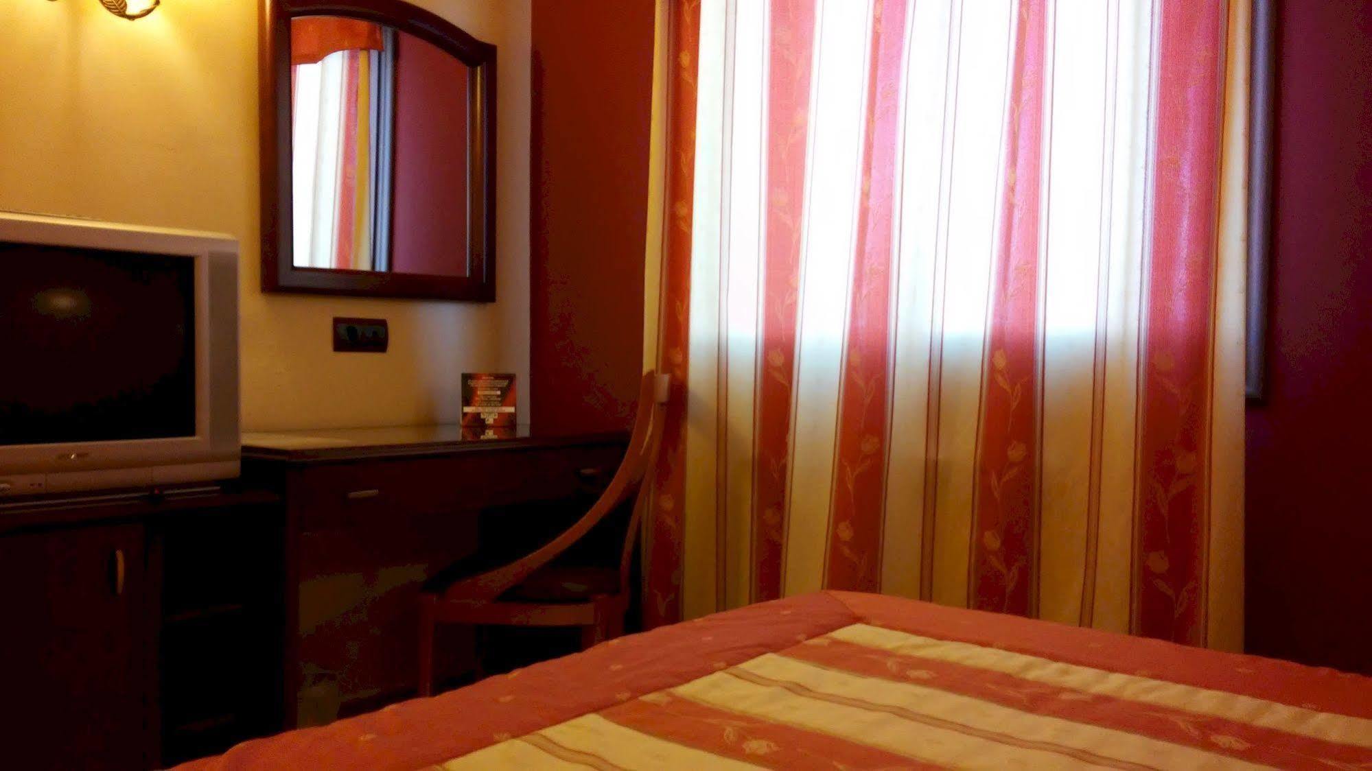 Hotel Puerta De Javalambre La Puebla De Valverde Εξωτερικό φωτογραφία